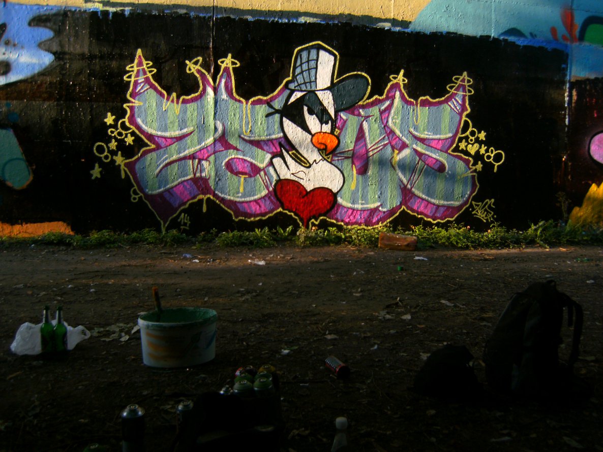 Graffiti Wall - Photo by pulverfritte