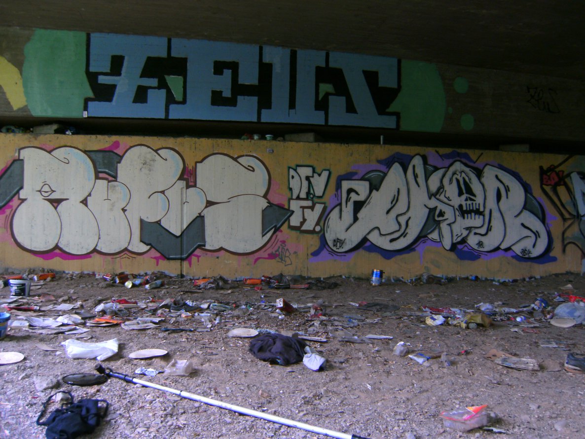 Graffiti Wall - Photo by pulverfritte