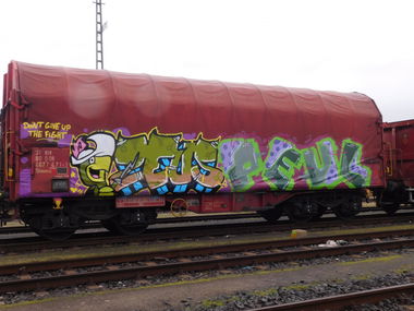 Graffiti Wall - Photo by pulverfritte - peul, zeus, freight (2016)
