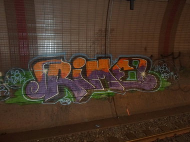 Graffiti Wall - Photo by quepasa - Rime, T2R (2012)