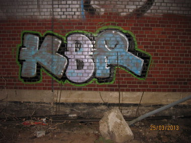 Graffiti Bombing - Photo by quepasa - Kbr, Nos, Ruel (2013)