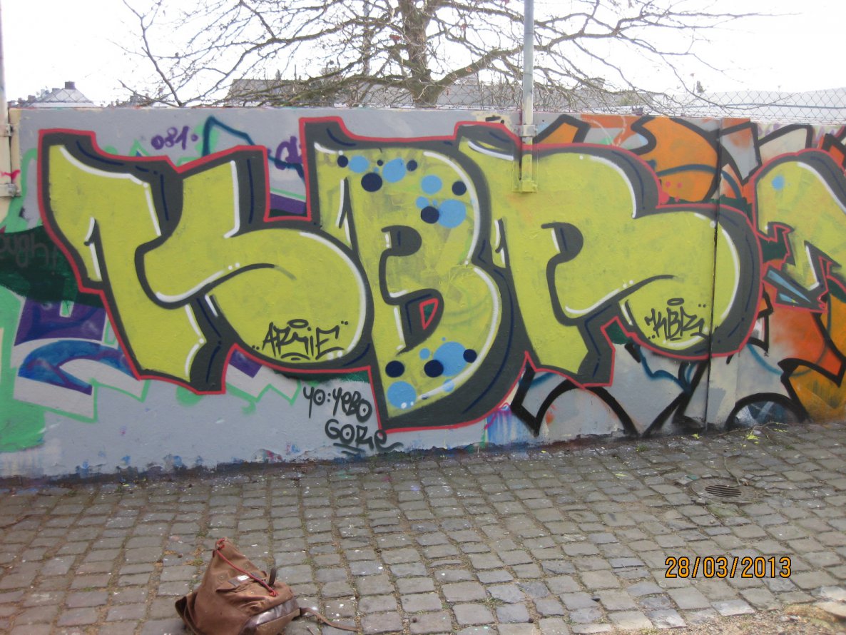 Graffiti Wall - Photo by quepasa - Kbr (2013)