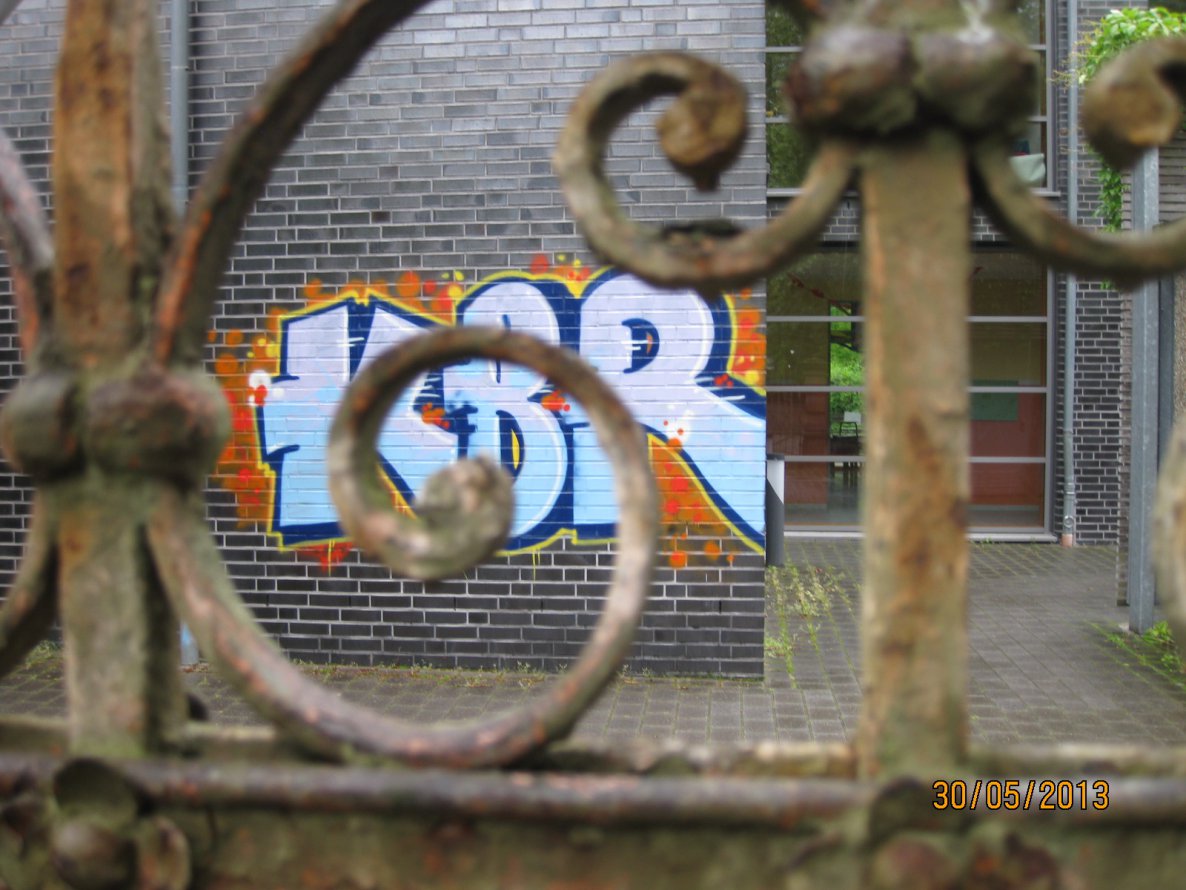 Graffiti Bombing - Photo by quepasa - Kbr, Nosk, Sogut (2013)