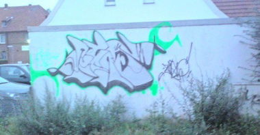 Graffiti Bombing - Photo by quester - drifs, gronau