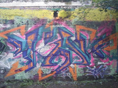 Graffiti Wall - Photo by quester - pate