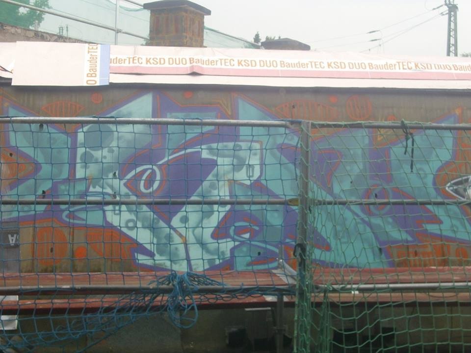 Graffiti Wall - Photo by quester - pate