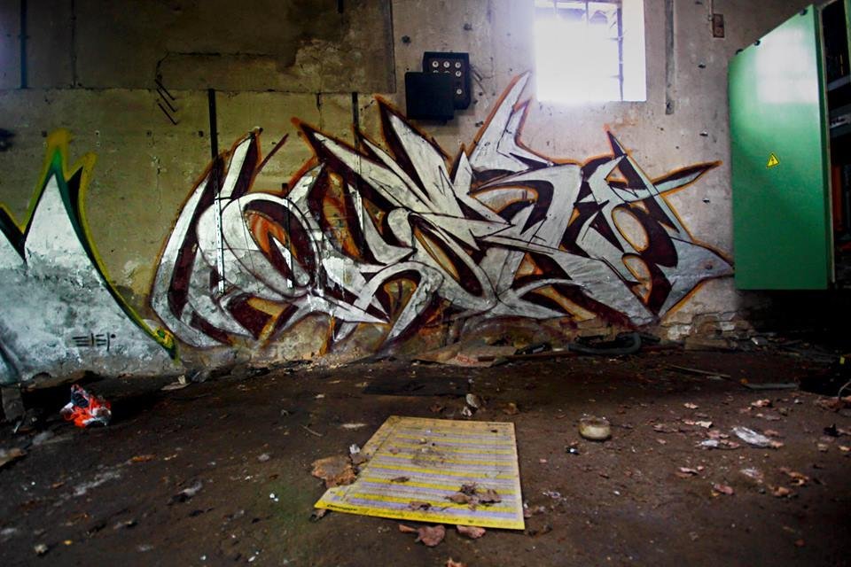 Graffiti Bombing - Photo by quester - nsg, quest, bielefeld
