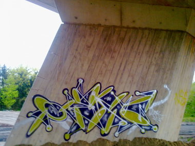 Graffiti Wall - Photo by quester
