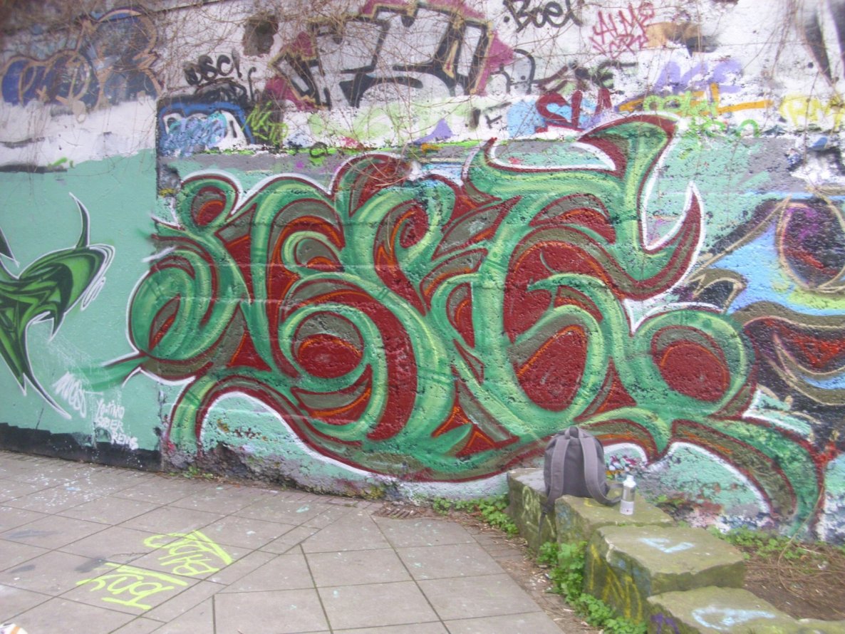 Graffiti Wall - Photo by quester - nsg