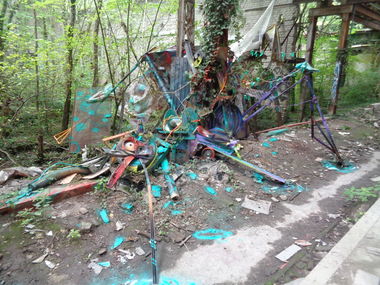 Graffiti Artwork - Photo by quester