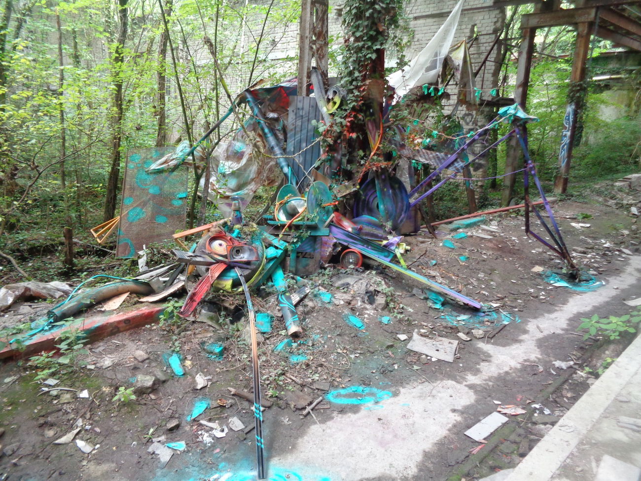 Graffiti Artwork - Photo by quester