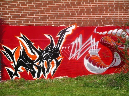 Graffiti Wall - Photo by quester