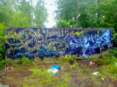 Graffiti Wall - Photo by quester