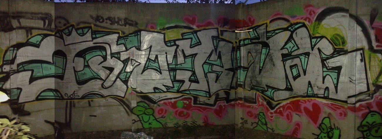 Graffiti Wall in Chrzanów - Photo by quiteprk - QURVA (2015)