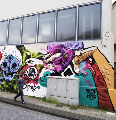 Graffiti Wall - Photo by qumi - so, what (2012)