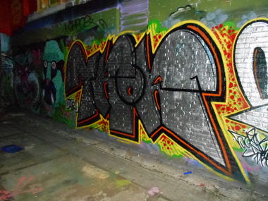 Graffiti Wall - Photo by qwerty123