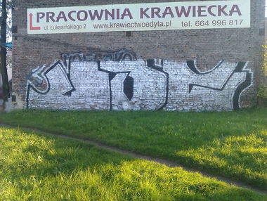 Graffiti Bombing - Photo by qwerty123 - uuddcc