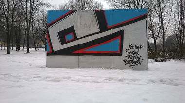 Graffiti Bombing - Photo by qwerty123 - UDC'SCREW (2015)