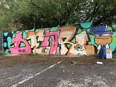 Graffiti Wall in Derby - Photo by qwerty123 - Stay, positive (2020)