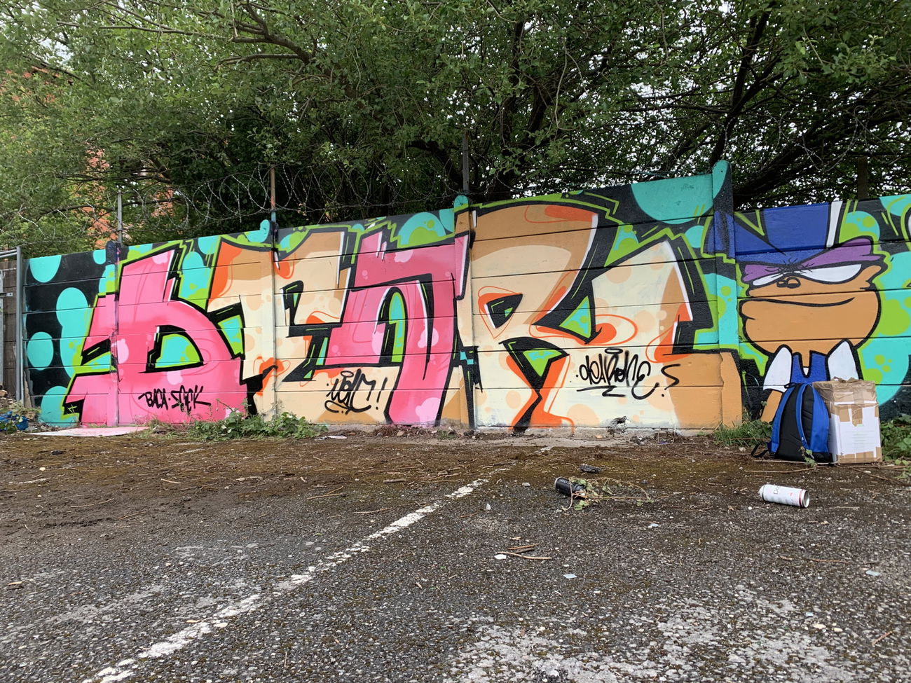 Graffiti Wall in Derby - Photo by qwerty123 - Stay, positive (2020)