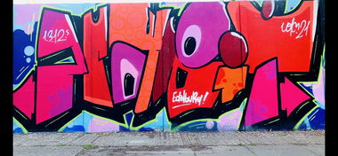 Graffiti Wall - Photo by qwerty123 - Holiday