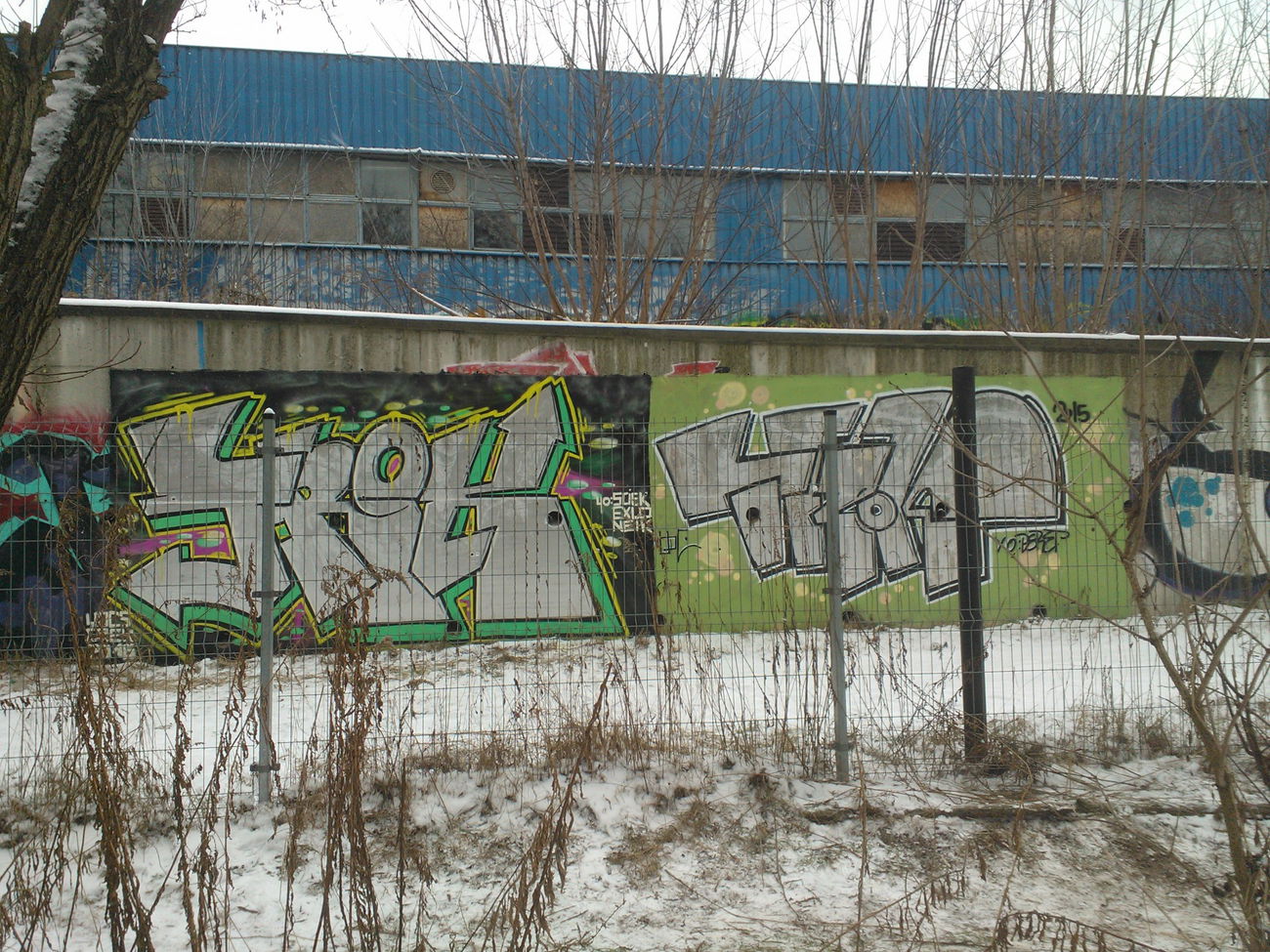 Graffiti Wall - Photo by qwerty123 - 2xtrok (2015)