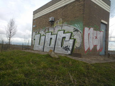 Graffiti Bombing - Photo by qwerty123 - UDC, NL (2016)