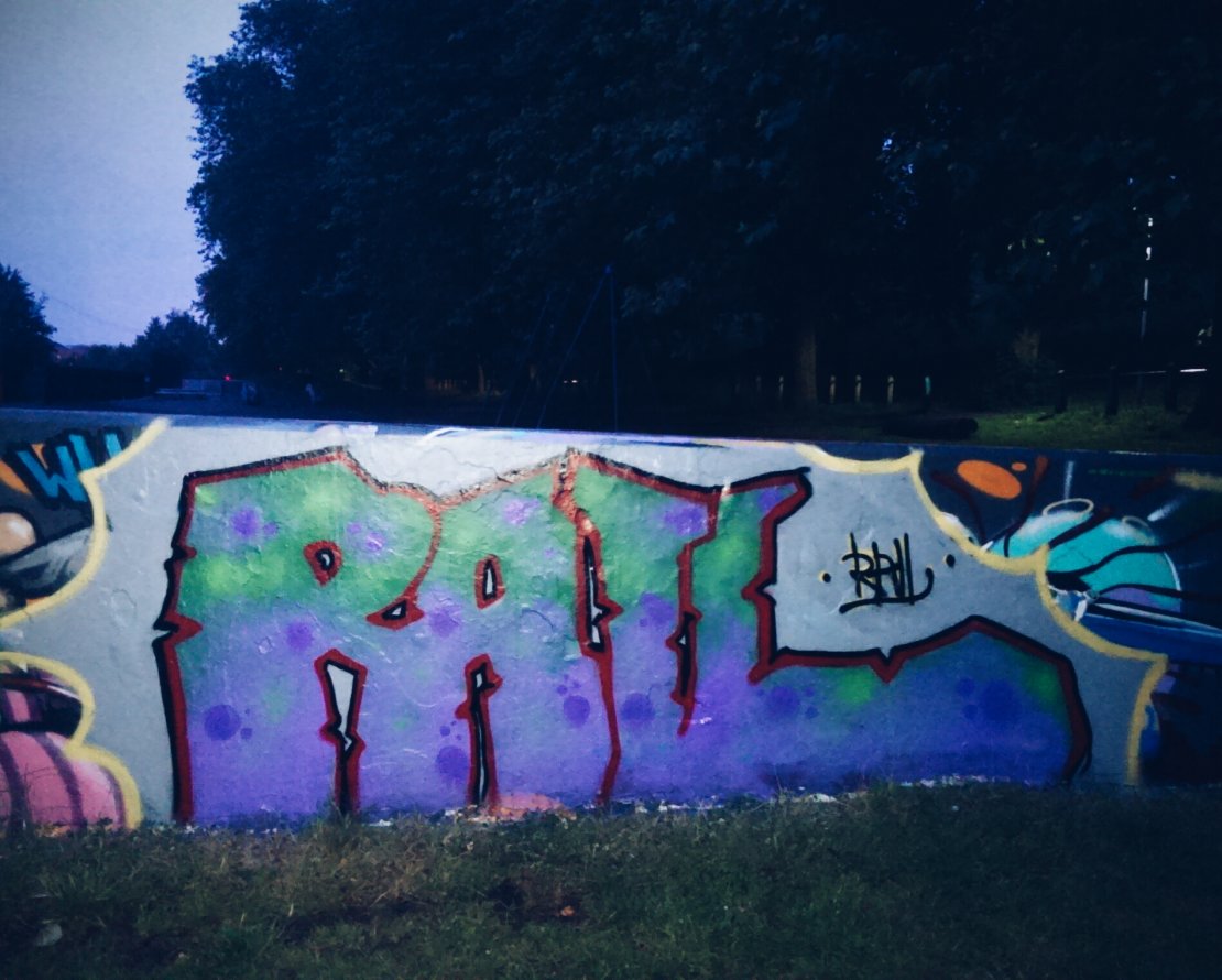 Graffiti Wall - Photo by rail
