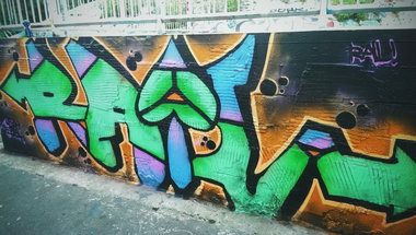 Graffiti Wall - Photo by rail