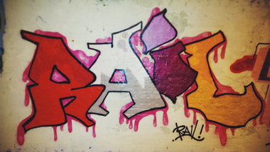 Graffiti Wall - Photo by rail