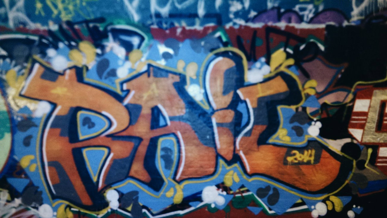 Graffiti Wall - Photo by rail