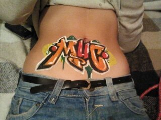 Graffiti Artwork - Photo by rake