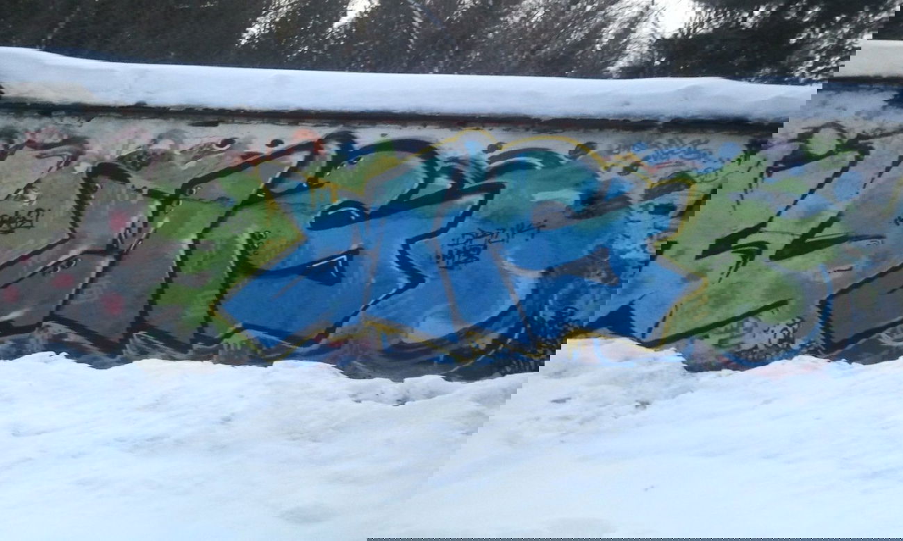 Graffiti Wall - Photo by rake