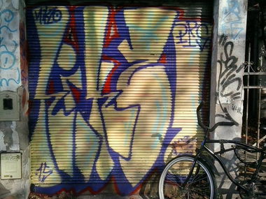 Graffiti Wall - Photo by raroking