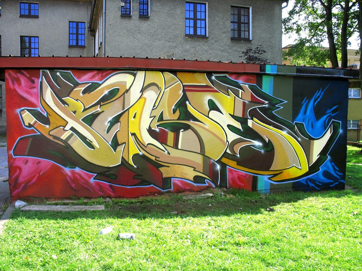 Graffiti Wall - Photo by rasexone1 - rase (2011)