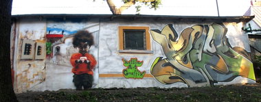Graffiti Wall - Photo by rasexone1 - rase, baik (2011)