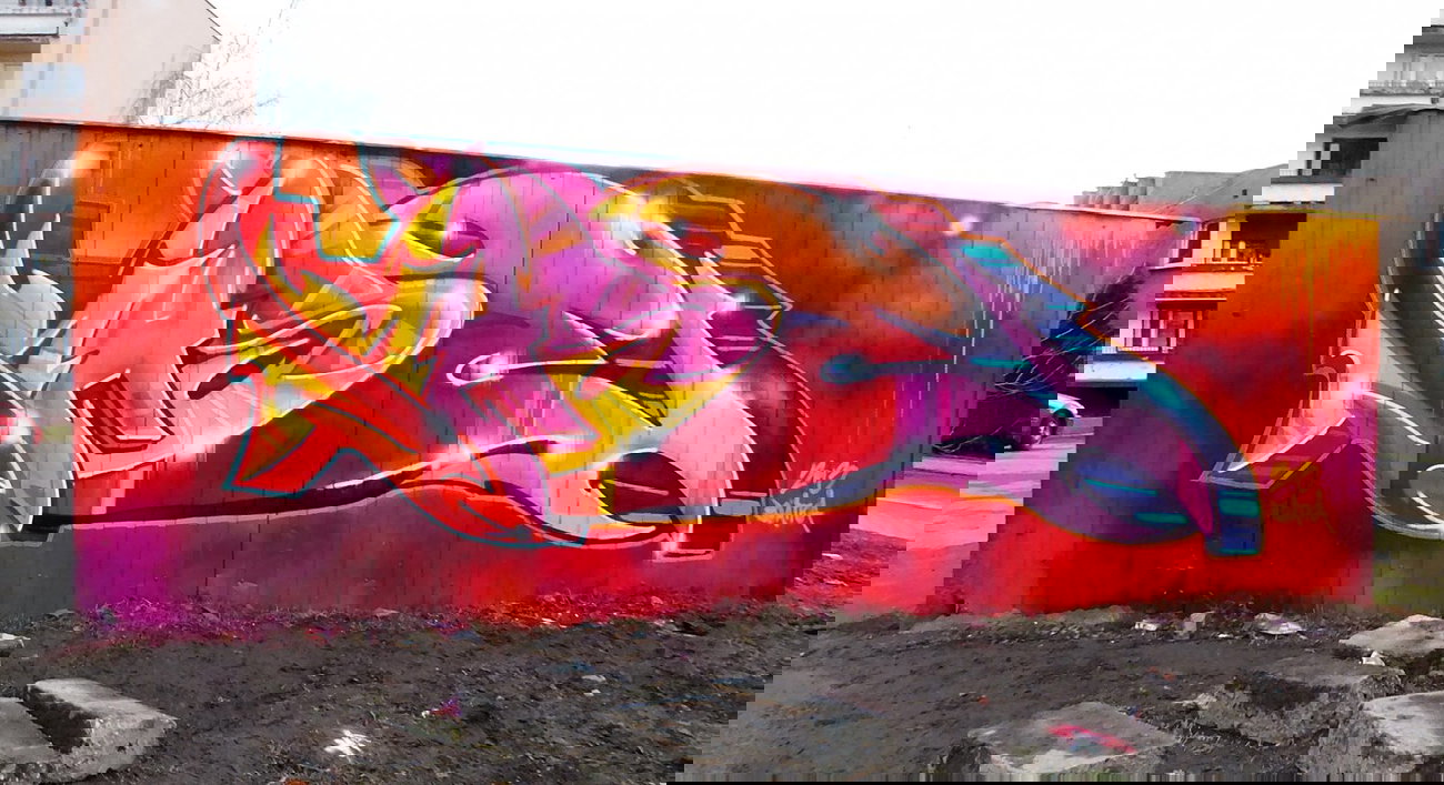 Graffiti Wall - Photo by rasexone1 - rase (2013)