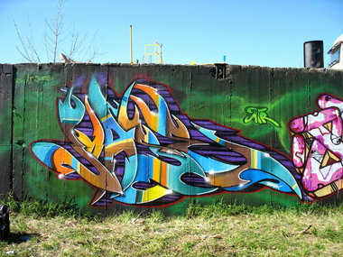 Graffiti Wall - Photo by rasexone1 - rase (2012)