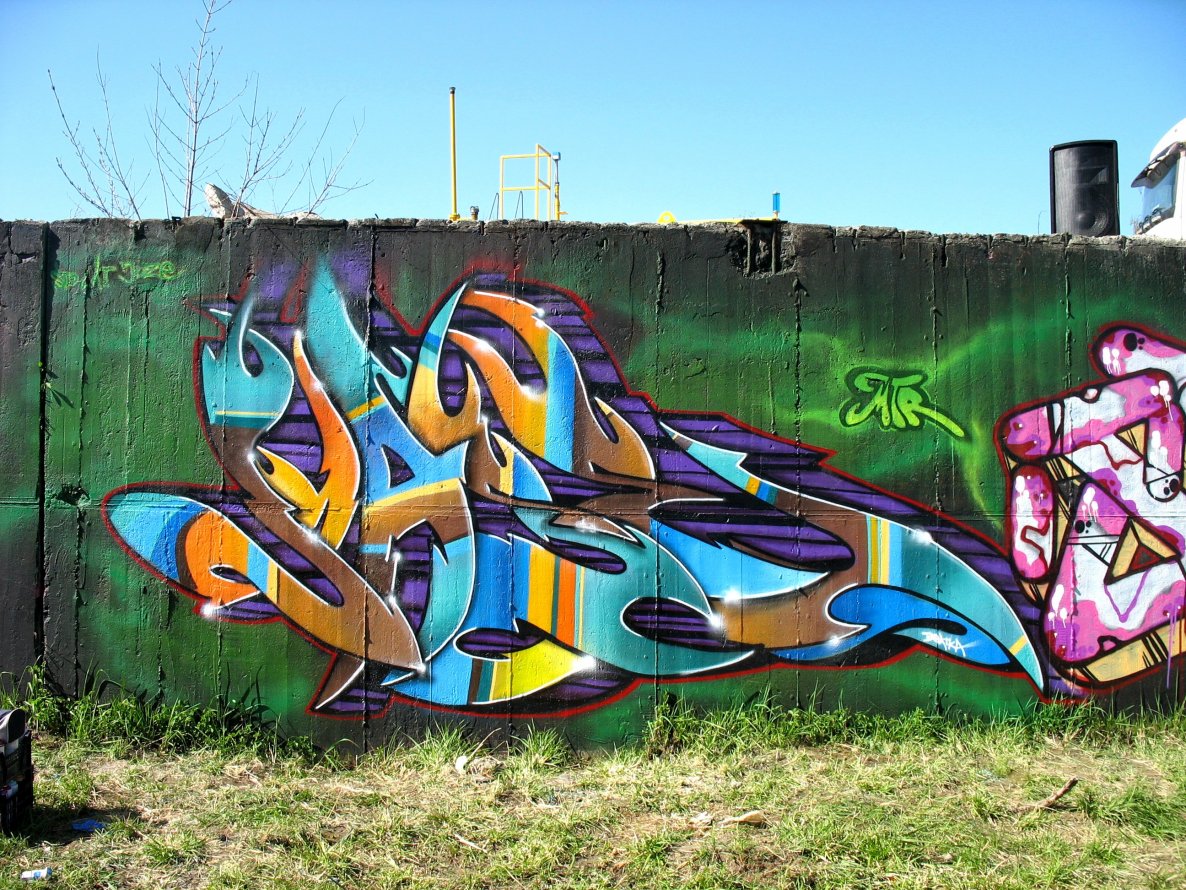 Graffiti Wall - Photo by rasexone1 - rase (2012)