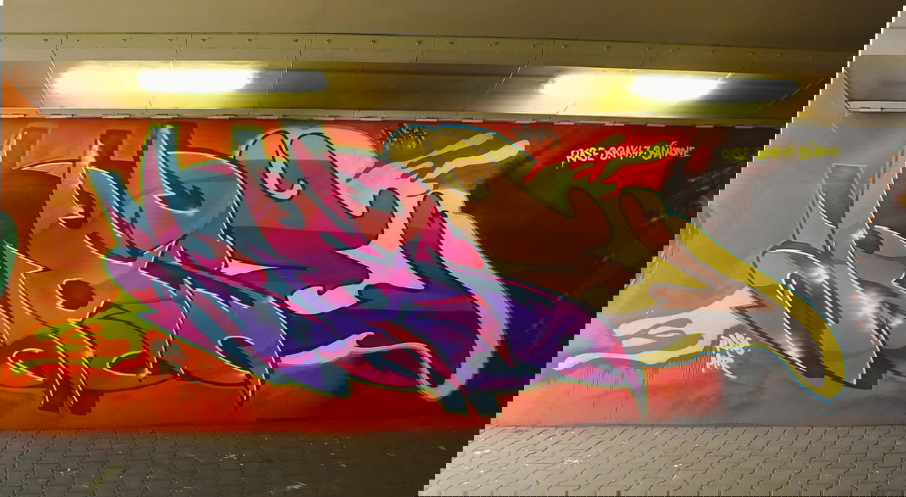 Graffiti Wall - Photo by rasexone1 - rase (2014)