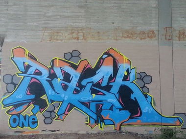 Graffiti Wall - Photo by rask