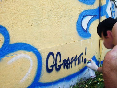 Graffiti Artwork - Photo by raz