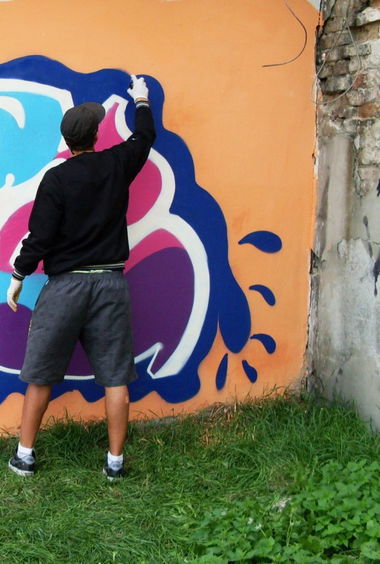 Graffiti Artwork - Photo by raz