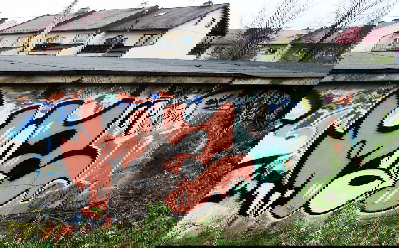 Graffiti Wall - Photo by raz