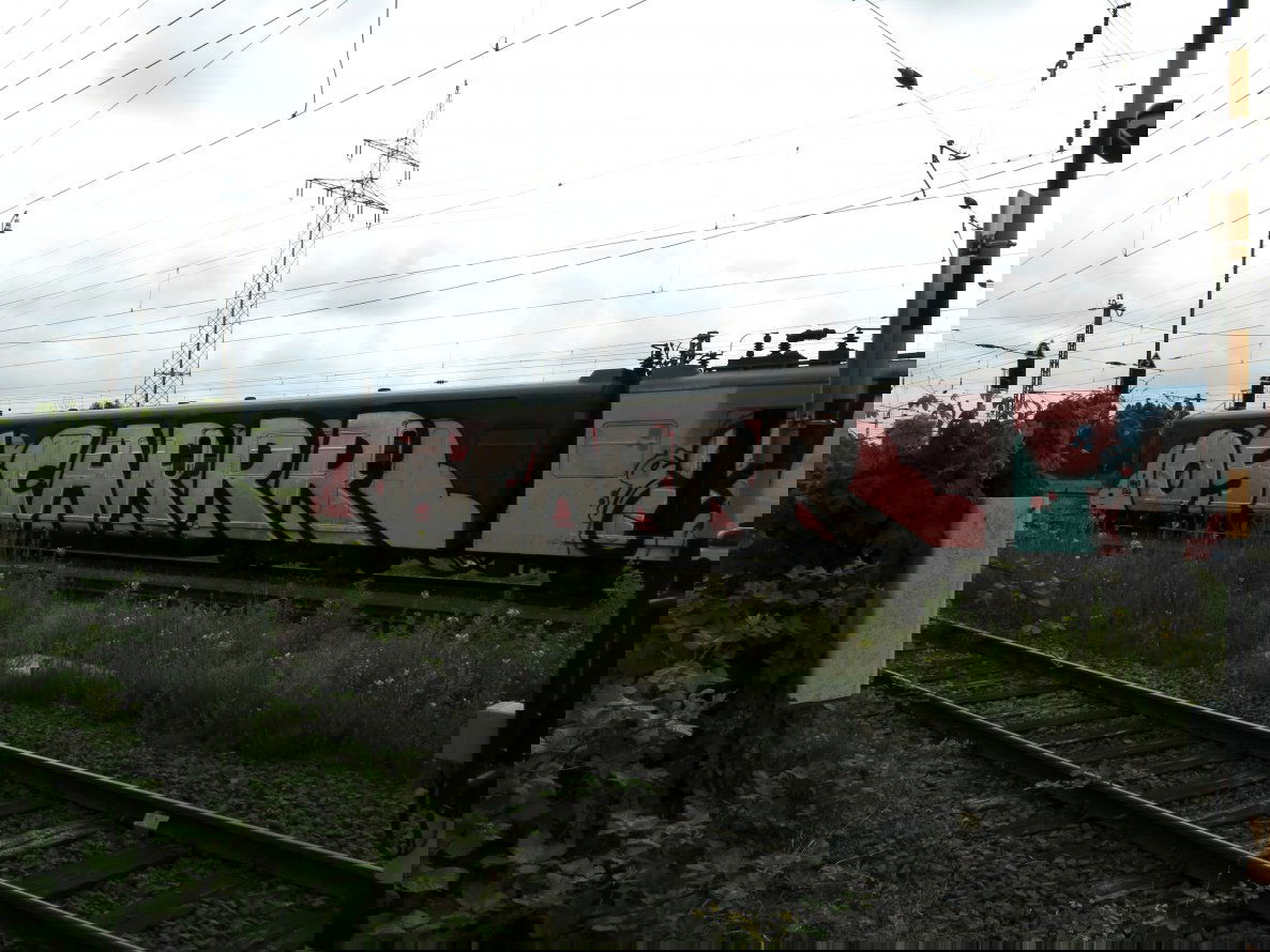 Graffiti Wall - Photo by real2real - oscar