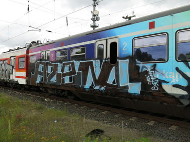 Graffiti Train - Photo by real2real - ???