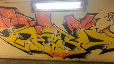 Graffiti Bombing - Photo by rebl303