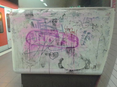 Graffiti Artwork - Photo by register