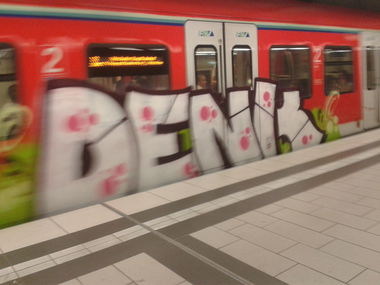 Graffiti Train - Photo by register (2015)