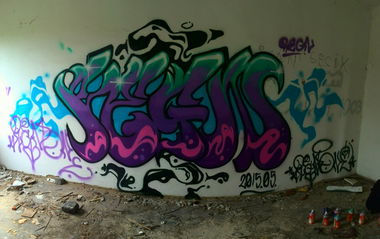 Graffiti Wall - Photo by regn (2015)